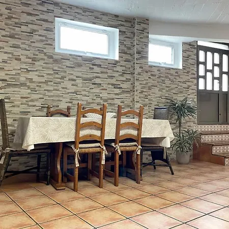 Casa Benito Nyaraló *